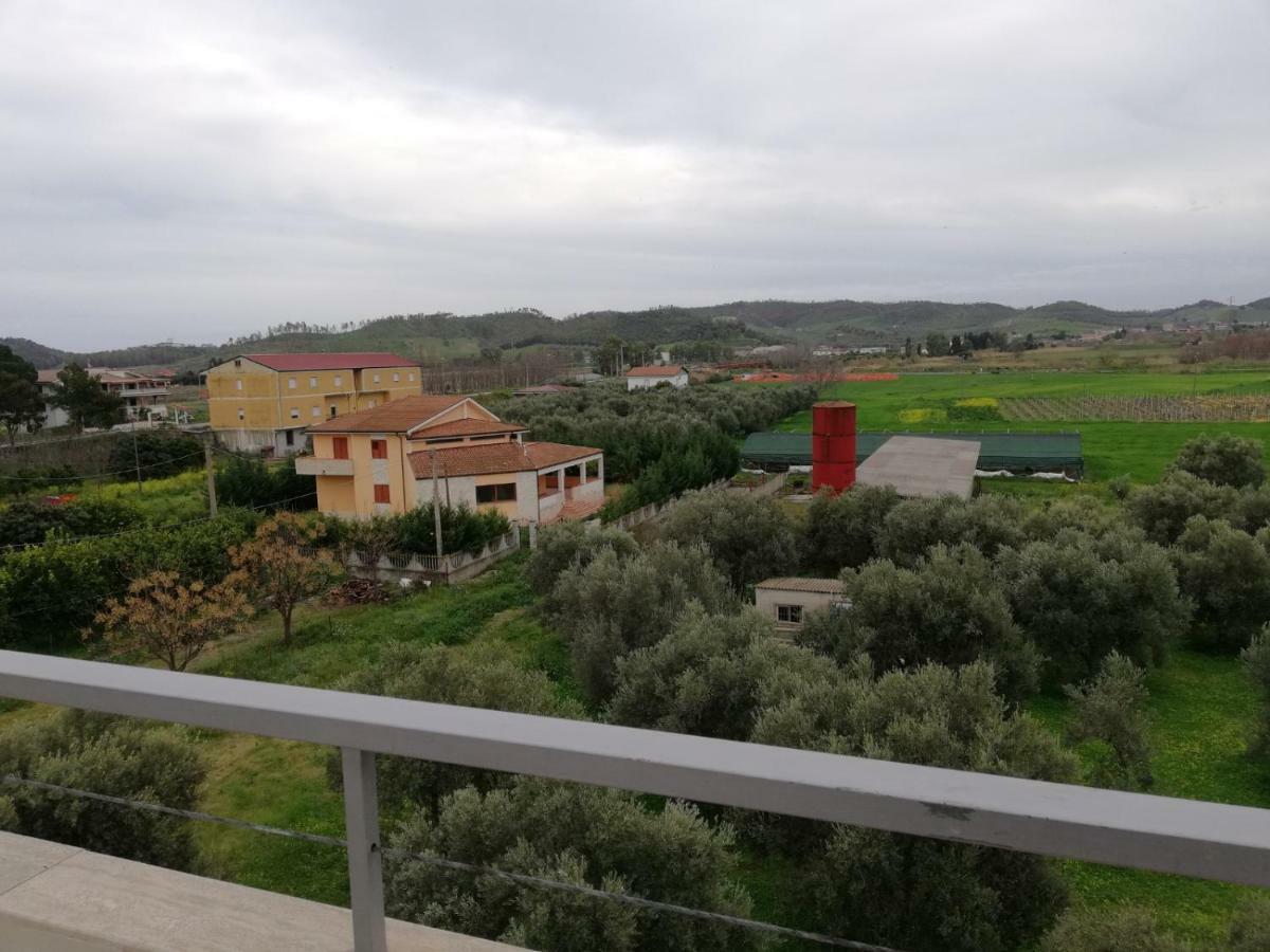 B&B Iona Rocca di Neto Exterior foto